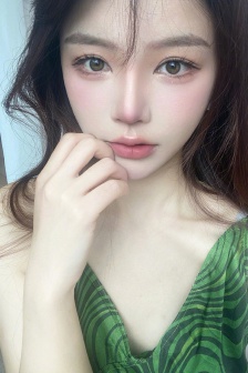 小卖部丰满老板嗷嗷叫的故事